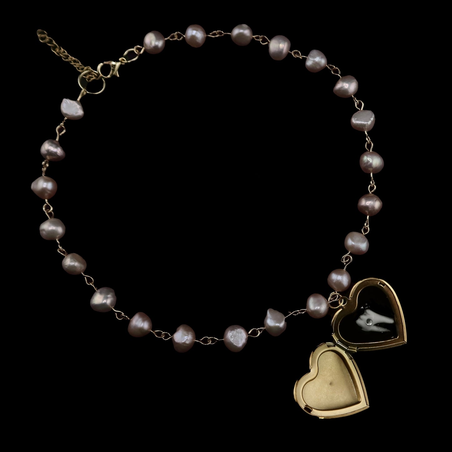 Loose Tooth Locket Pearl Strand