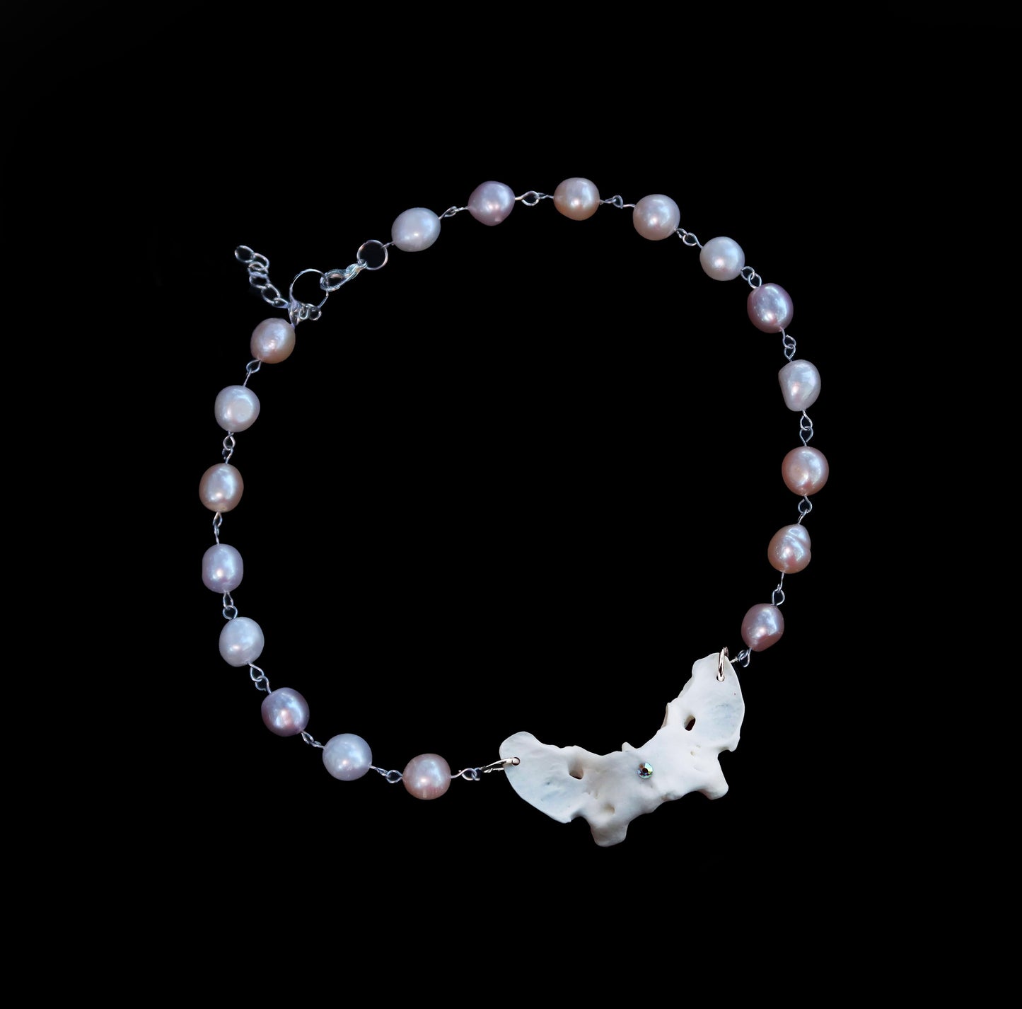Weight of the World Atlas Pearl Choker