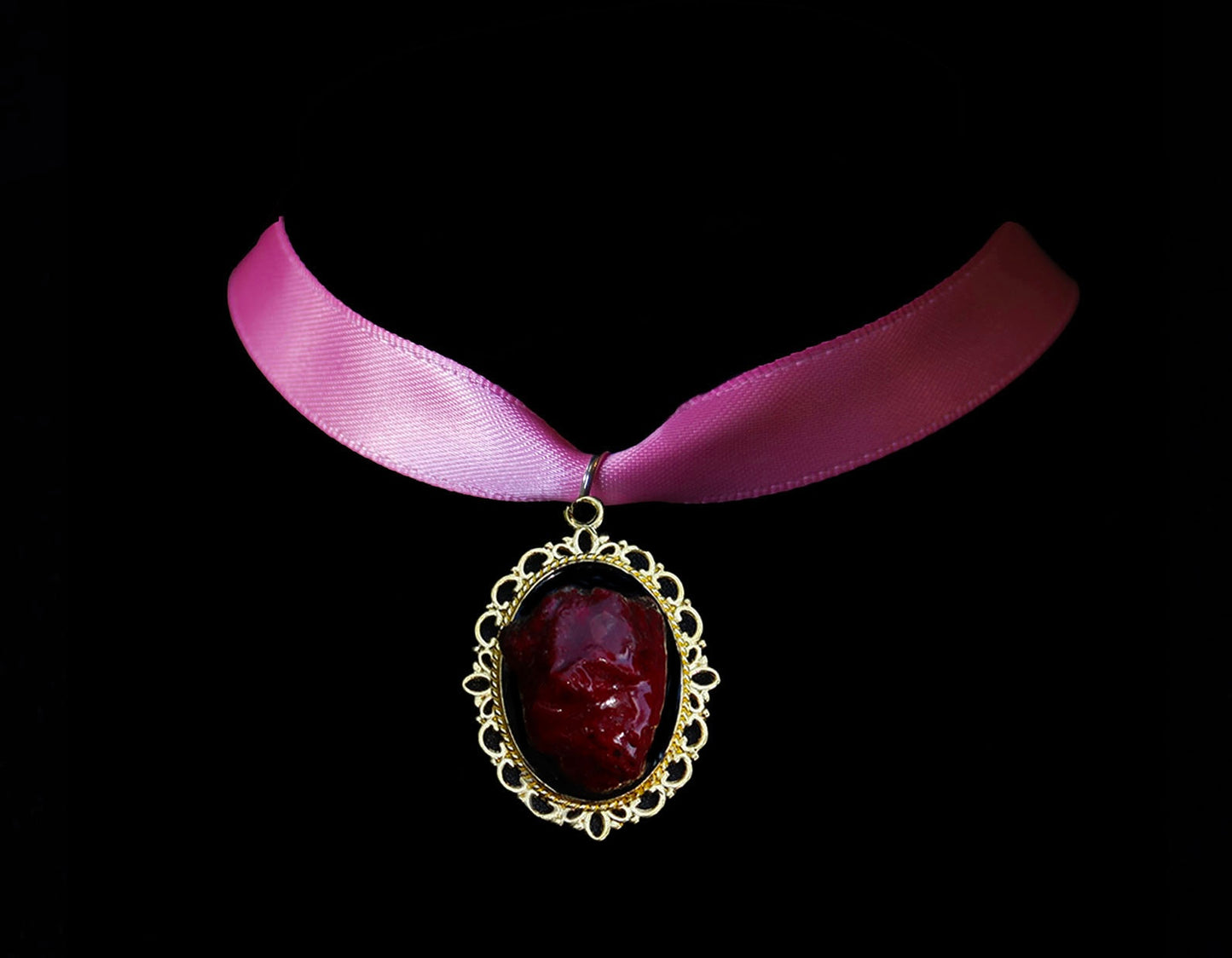 Rotten Hearted Ribbon Choker