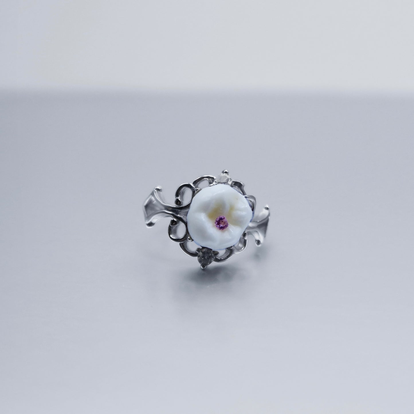 Filled Cavity Human Molar Ring