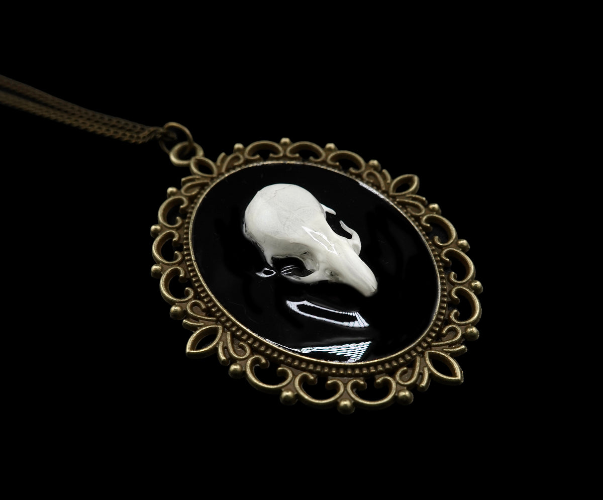 Death Becomes Her Pendant