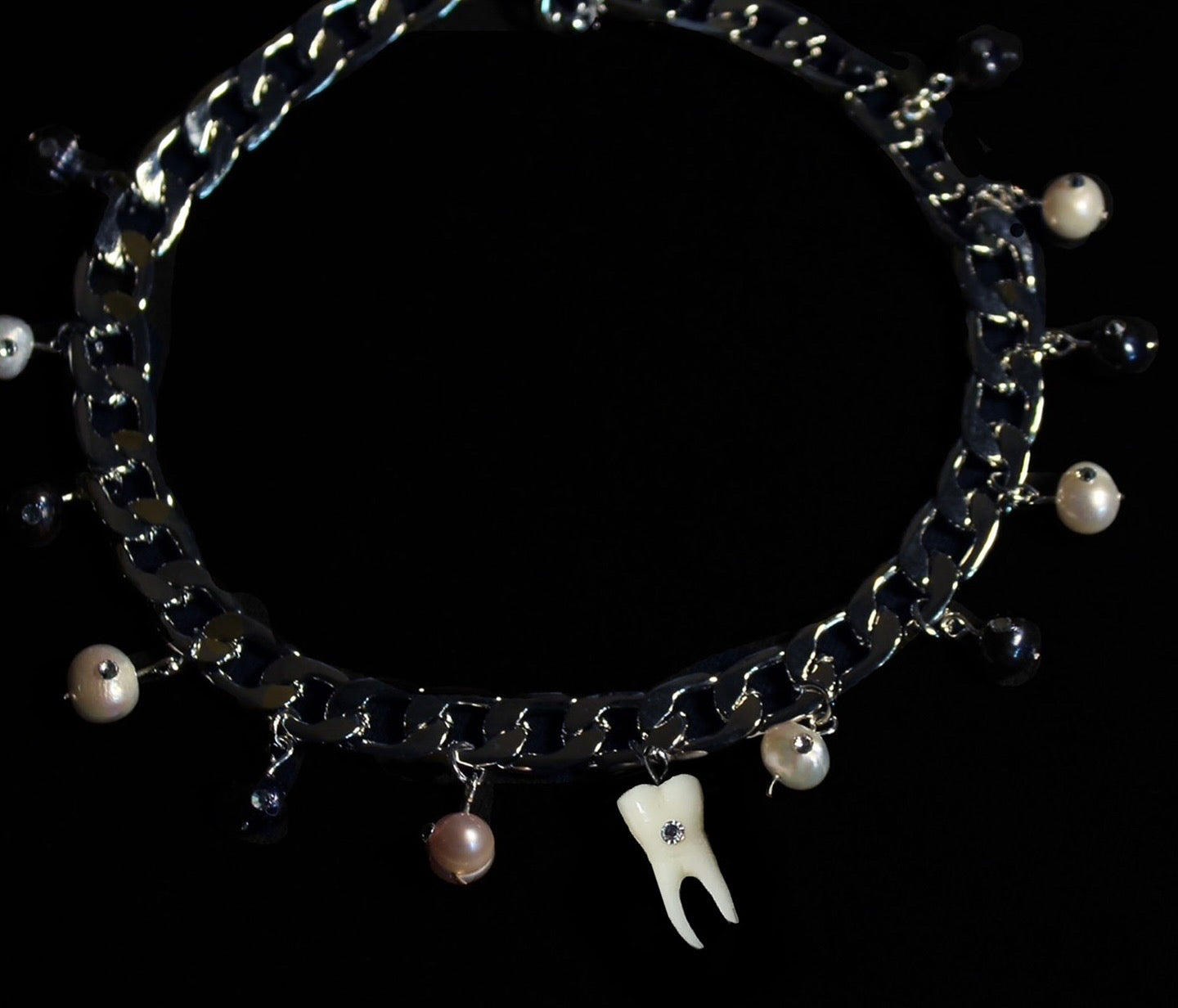 Sweet Tooth Choker