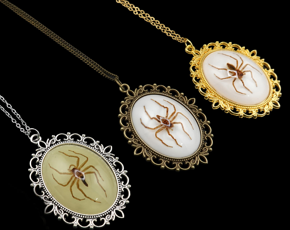 Spinning Webs Pendent