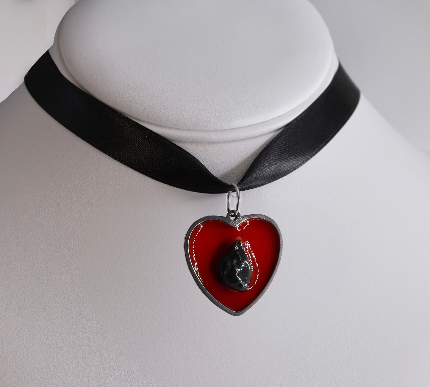 Heart On A Platter Choker