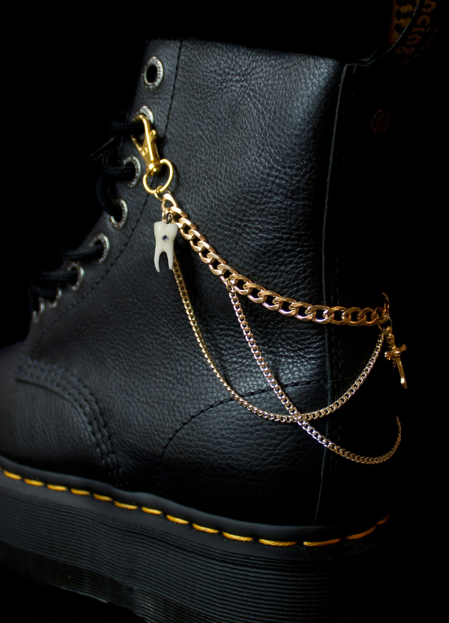 Ornate Tooth Shoe Chain for Dr. Martens or Combat Boots