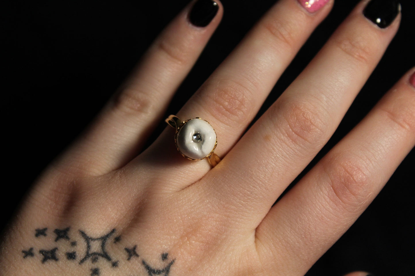 Filled Cavity Ring