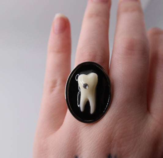 Snaggle Tooth Statement Ring